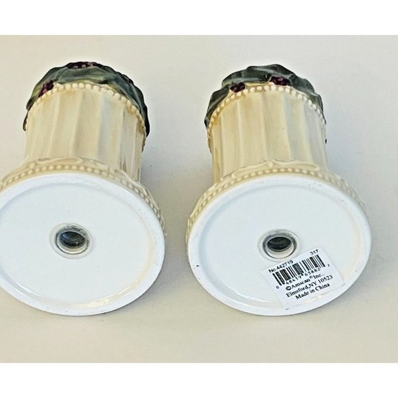 Amacan Porcelain Salt & Pepper Shaker Set Piller Holly & Berries Design NWOT - Picture 6 of 16